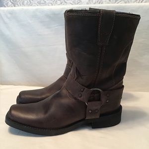 Durango brown leather boys western boot.EUC